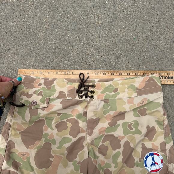 Birdwell Beach Britches Camo Button Fly Lace Tie Cargo Shorts USA Peace Size 12 - Picture 5 of 12